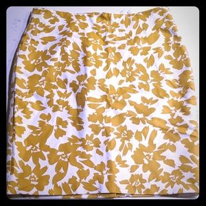 4P Ann Taylor Loft mustard floral pencil skirt